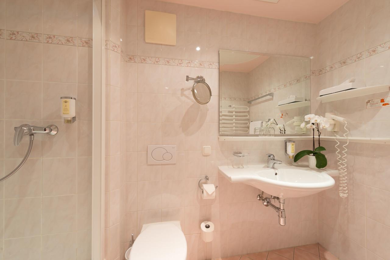 Standard Doppelzimmer mit Balkon